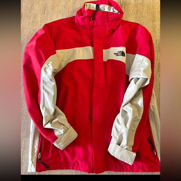 North face medium in a good condition - Picture 1 of 1